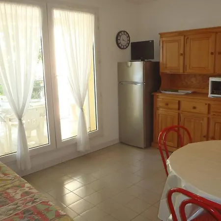 아파트 Appt 3 Pieces 36m2 + Loggia 7m2 Ref 4031